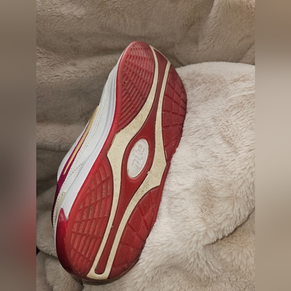 2006 Nike sneakers - Picture 2 of 7